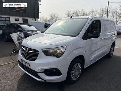 Used Vauxhall Combo 100 HP (73 kW) 2023 White MPV