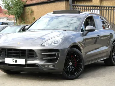 Used Porsche Macan Turbo 400 HP (294 kW) 2014 Grey SUV