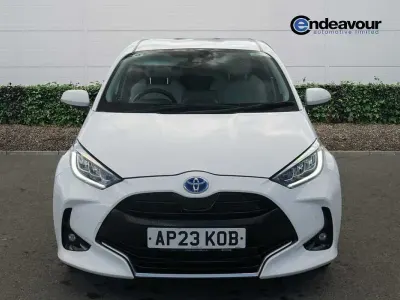 Used Toyota Yaris Hybrid 2023 White Hatchback