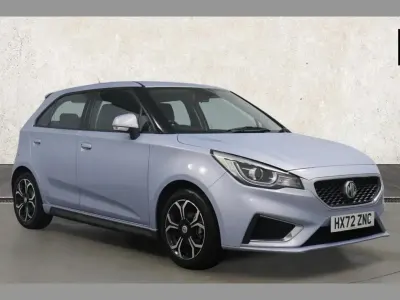 Begagnad MG MG3 Exclusive 106 HK (77 kW) 2022 Silver Halvkombi