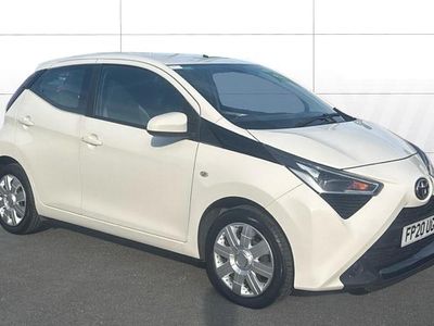 Used Toyota Aygo X-play 72 HP (52 kW) 2020 Hatchback