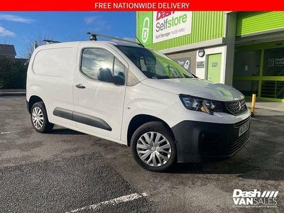 White Used 2021 Peugeot Partner Premium MPV | £10,250 (Fair price)