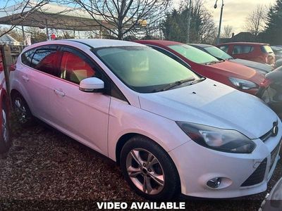 Used Ford Focus Zetec 99 HP (72 kW) 2012 White Hatchback
