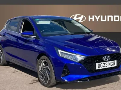 Used Hyundai i20 Premium 101 HP (74 kW) 2023 Blue Hatchback