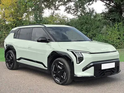 Used Kia EV3 GT-Line 147 kW (201 HP) 2024 Green SUV