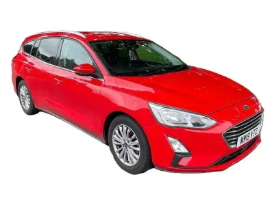Usado Ford Focus Titanium 125 HP (91 kW) 2019 Vermelho Carrinha