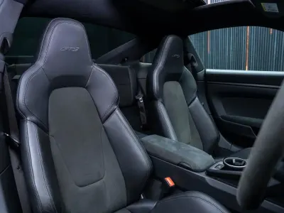 Usado Porsche 911 Carrera GTS 480 HP (353 kW) 2022 Cinzento Coupé