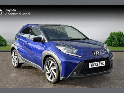 Used Toyota Aygo X 72 HP (52 kW) 2023 Juniper blue bitone SUV