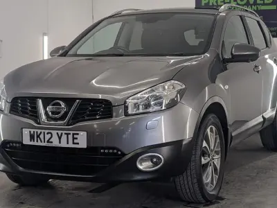 Begagnad Nissan Qashqai Tekna 131 HK (96 kW) 2012 Grå SUV