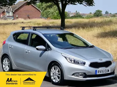 Used Kia Ceed 2015 Silver Hatchback