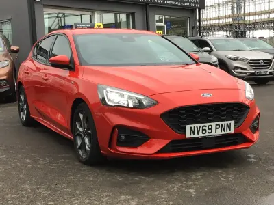 Used Ford Focus ST-Line 125 HP (91 kW) 2020 Red Hatchback