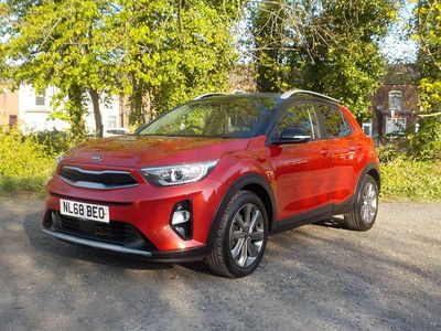 Usado Kia Stonic 118 HP (86 kW) 2018 Vermelho SUV