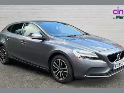 Used Volvo V40 Momentum 120 HP (88 kW) 2019 Grey Hatchback