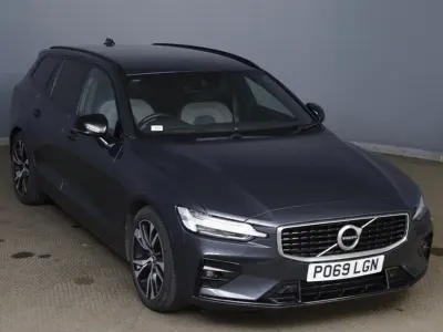 Used Volvo V60 R-Design 190 HP (139 kW) 2019 Grey Estate