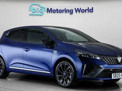 Używany Renault Clio V Esprit Alpine 143 KM (105 kW) 2025 Niebieski Hatchback