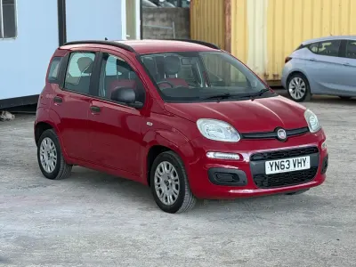 Używany Fiat Panda Easy 69 KM (50 kW) 2013 Czerwony Hatchback