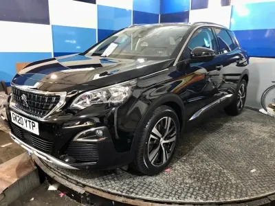 Second-hand Peugeot 3008 Allure 130 CP (95 kW) 2020 Negru SUV