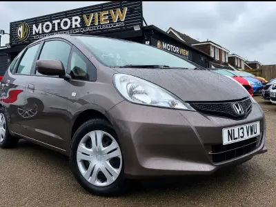 Used Honda Jazz S 90 HP (66 kW) 2013 Brown Hatchback