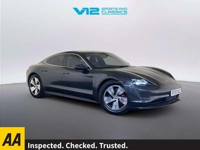 Begagnad Porsche Taycan Performance Package 389 kW (530 HK) 2022 Grå Sedan