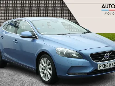 Used Volvo V40 SE Lux 115 HP (84 kW) 2015 Blue Hatchback