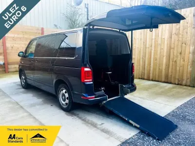 Begagnad VW Transporter 2018 Blå Van