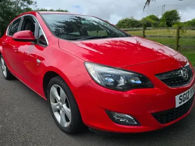 Used Vauxhall Astra SRi 2012 Red Hatchback