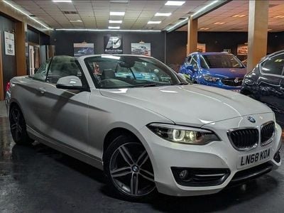 Used BMW 218 Sport Line 136 HP (100 kW) 2018 White Cabriolet