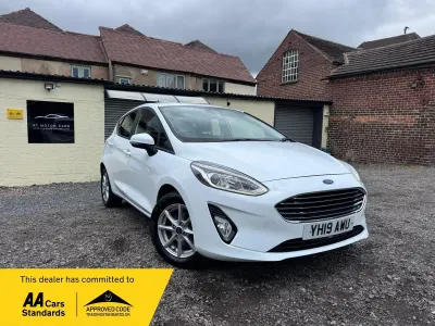 Used Ford Fiesta Zetec 100 HP (73 kW) 2019 White Hatchback