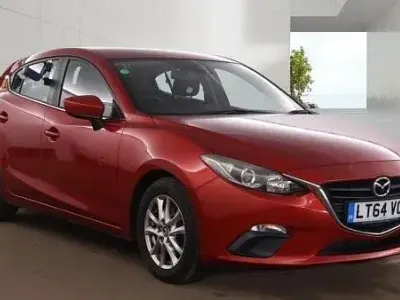 Used Mazda 3 120 HP (88 kW) 2014 Red Hatchback