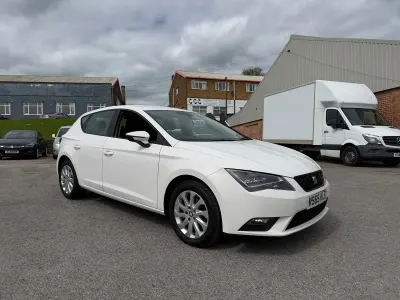 Usado Seat Leon SE 110 HP (80 kW) 2015 Branco Citadino