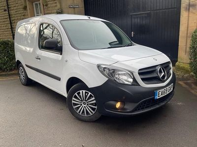 Used Mercedes Citan 109 90 HP (66 kW) 2019 White