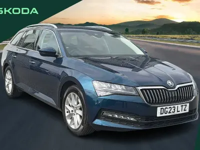 Used Skoda Superb SE 160 HP (117 kW) 2023 Blue Estate