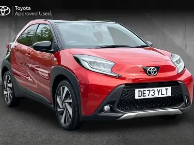 Used Toyota Aygo X 72 HP (52 kW) 2023 Red SUV