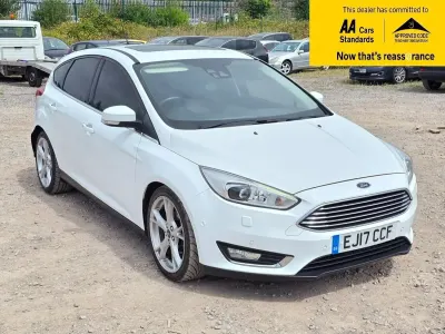 Begagnad Ford Focus Titanium X 120 HK (88 kW) 2017 Vit Halvkombi