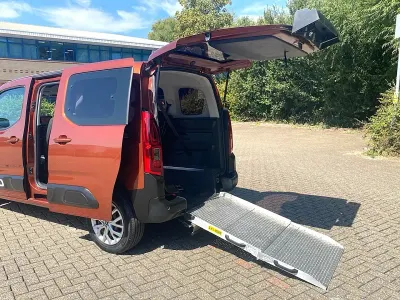 Used Citroën Berlingo Feel 2021 Blue MPV