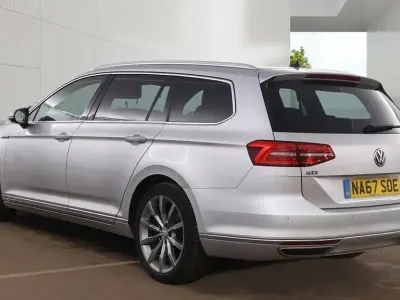 Used VW Passat Advance 218 HP (160 kW) 2017 Silver Estate