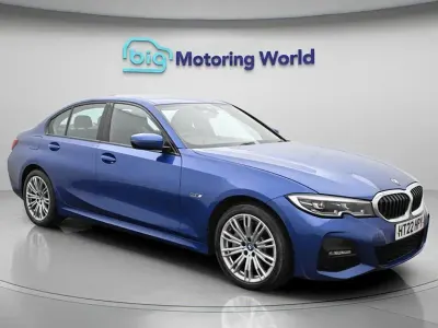 Begagnad BMW 330e M Sport 292 HK (214 kW) 2022 Blå Sedan