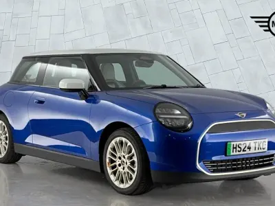 Used Mini Cooper Hatch 133 kW (181 HP) 2024 Blue Hatchback
