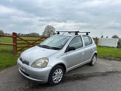 used Toyota Yaris 1.0 16v VVTi GLS 5dr Petrol Manual Silver 5 Door Hatchback