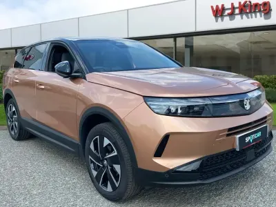 Used Vauxhall Grandland X S 145 HP (106 kW) 2025 Brown SUV