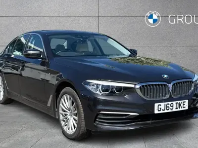 Begagnad BMW 530e Sport Line 252 HK (185 kW) 2019 Grå Sedan