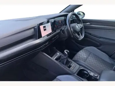 Used VW Golf VII R-line 150 HP (110 kW) 2021 White Hatchback