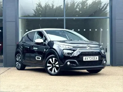 Used Citroën C3 PureTech 81 HP (59 kW) 2023 Perla nera blk Hatchback