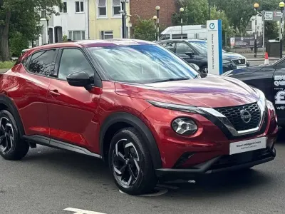 Used Nissan Juke N-Connecta 112 HP (82 kW) 2023 Red SUV