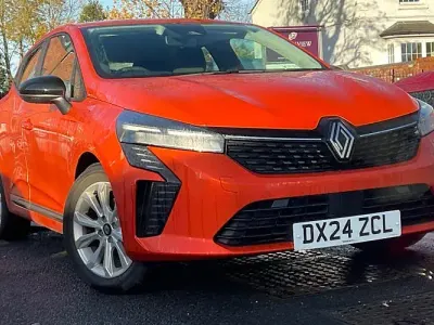 Used Renault Clio Evolution 143 HP (105 kW) 2025 Hatchback