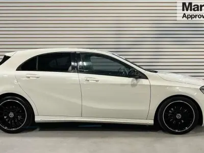 Käytetty Mercedes A200 AMG Line Premium 156 HP (114 kW) 2018 Valkoinen Viistoperä
