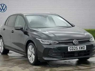 Używany VW Golf VIII Match 272 KM (200 kW) 2025 Czarny Hatchback