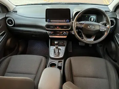 Gebraucht Hyundai Kona Premium 141 PS (103 kW) 2021 Schwarz SUV
