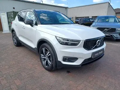 Used Volvo XC40 R-Design 161 HP (118 kW) 2021 White SUV