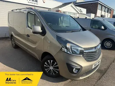 Second-hand Vauxhall Vivaro Sportive 2016 Bej